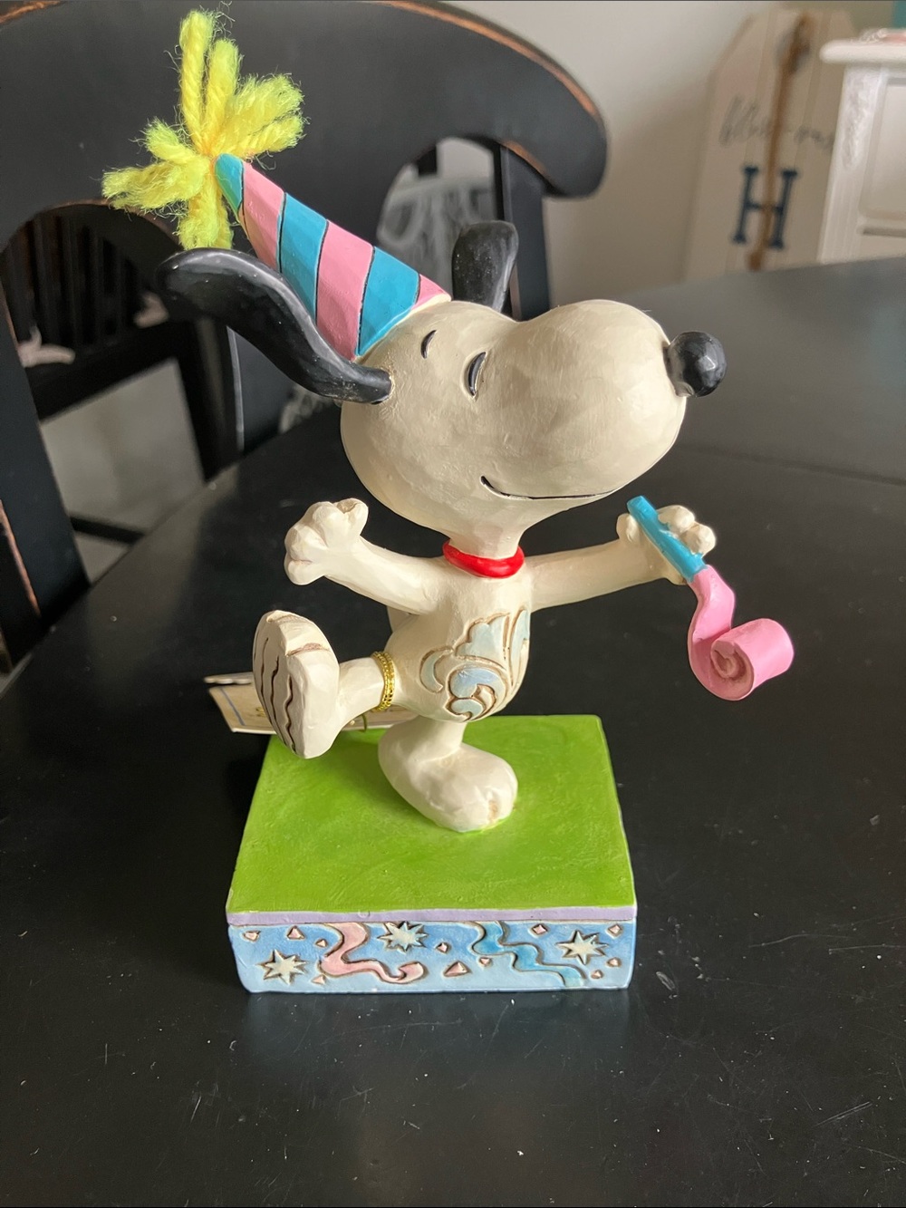 Jim Shore Cream Snoopy Figurine with Pink and Blue Party Hat